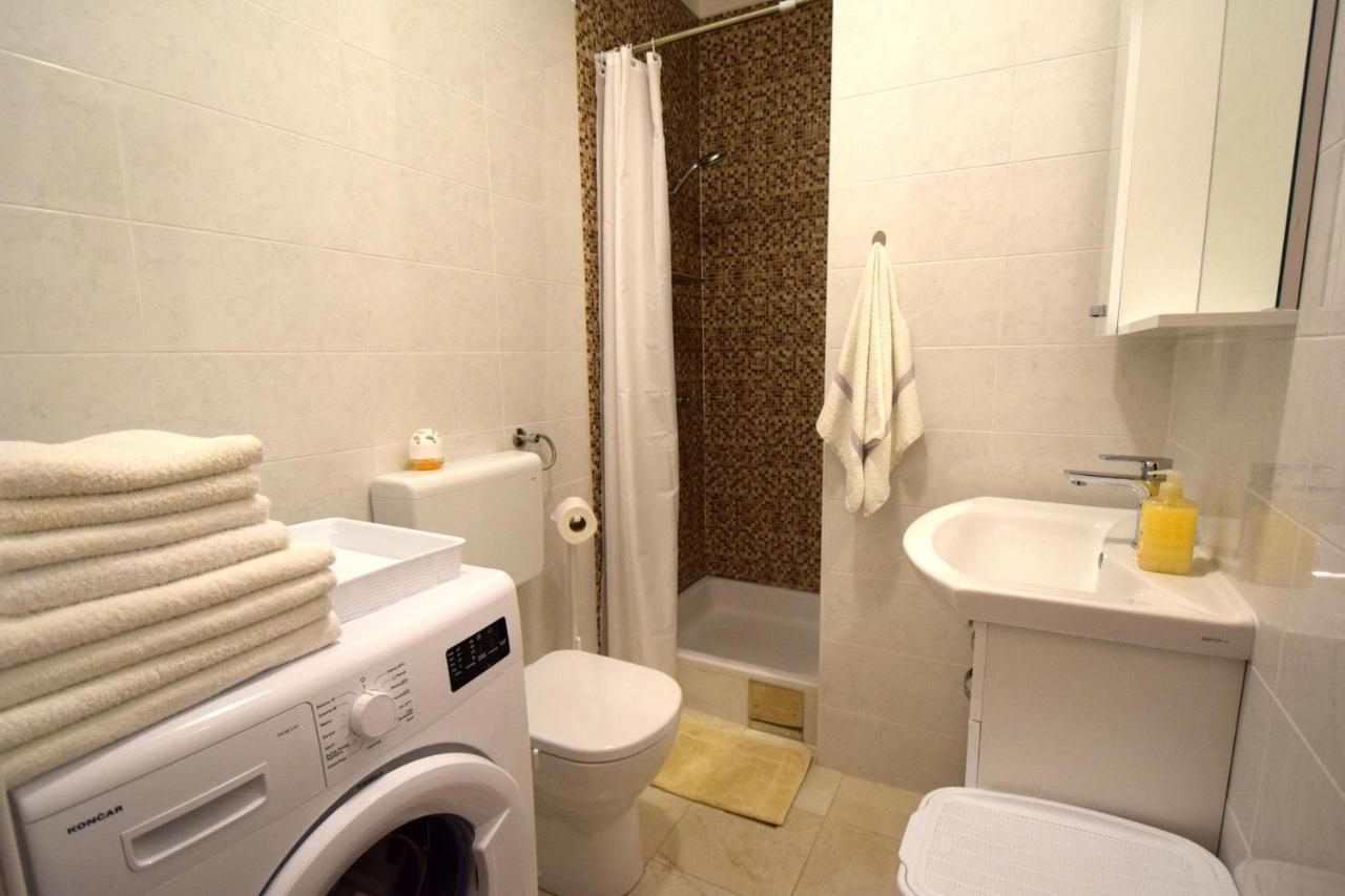 Apartments Josipa Малинска Экстерьер фото