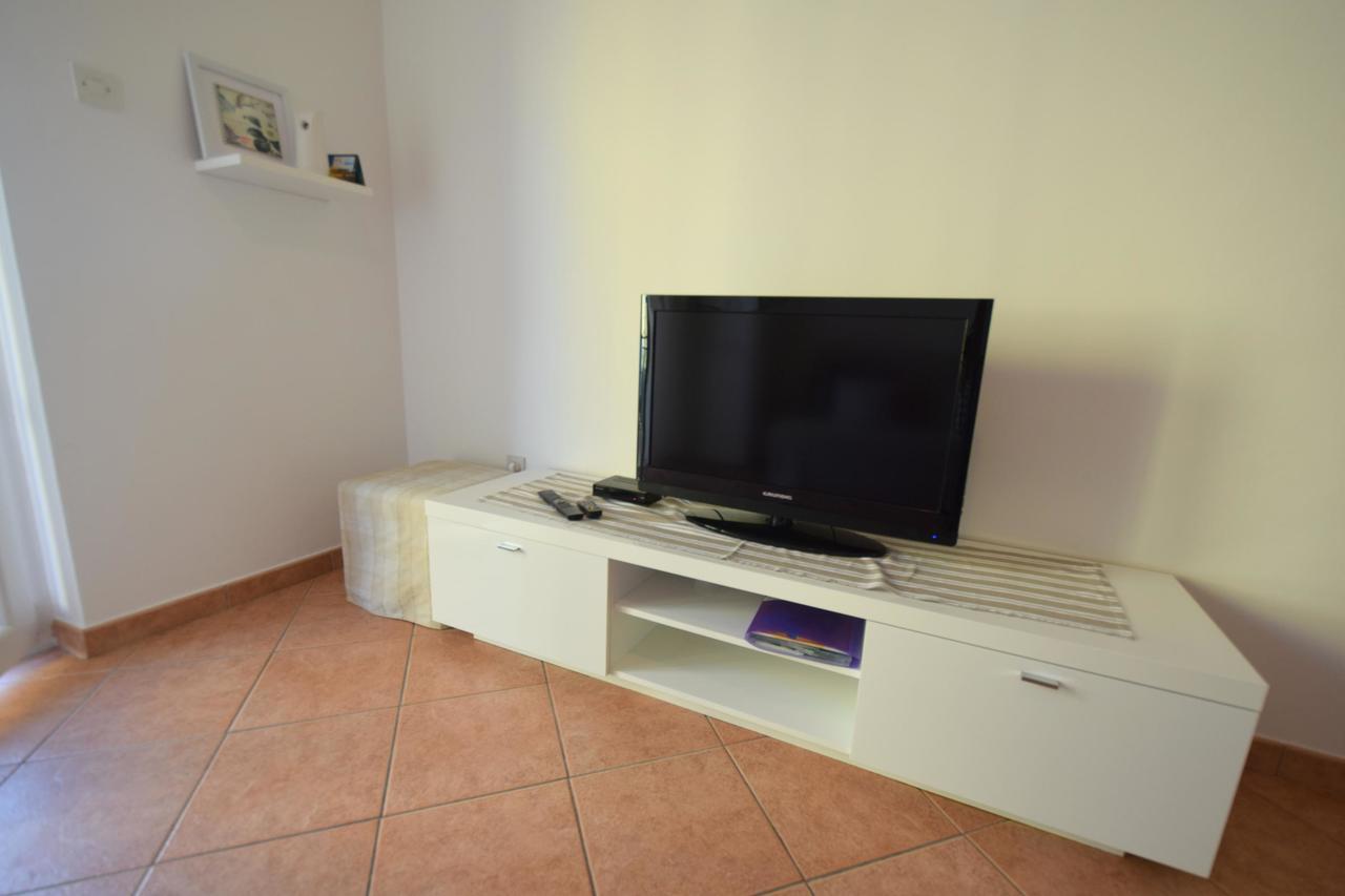 Apartments Josipa Малинска Экстерьер фото