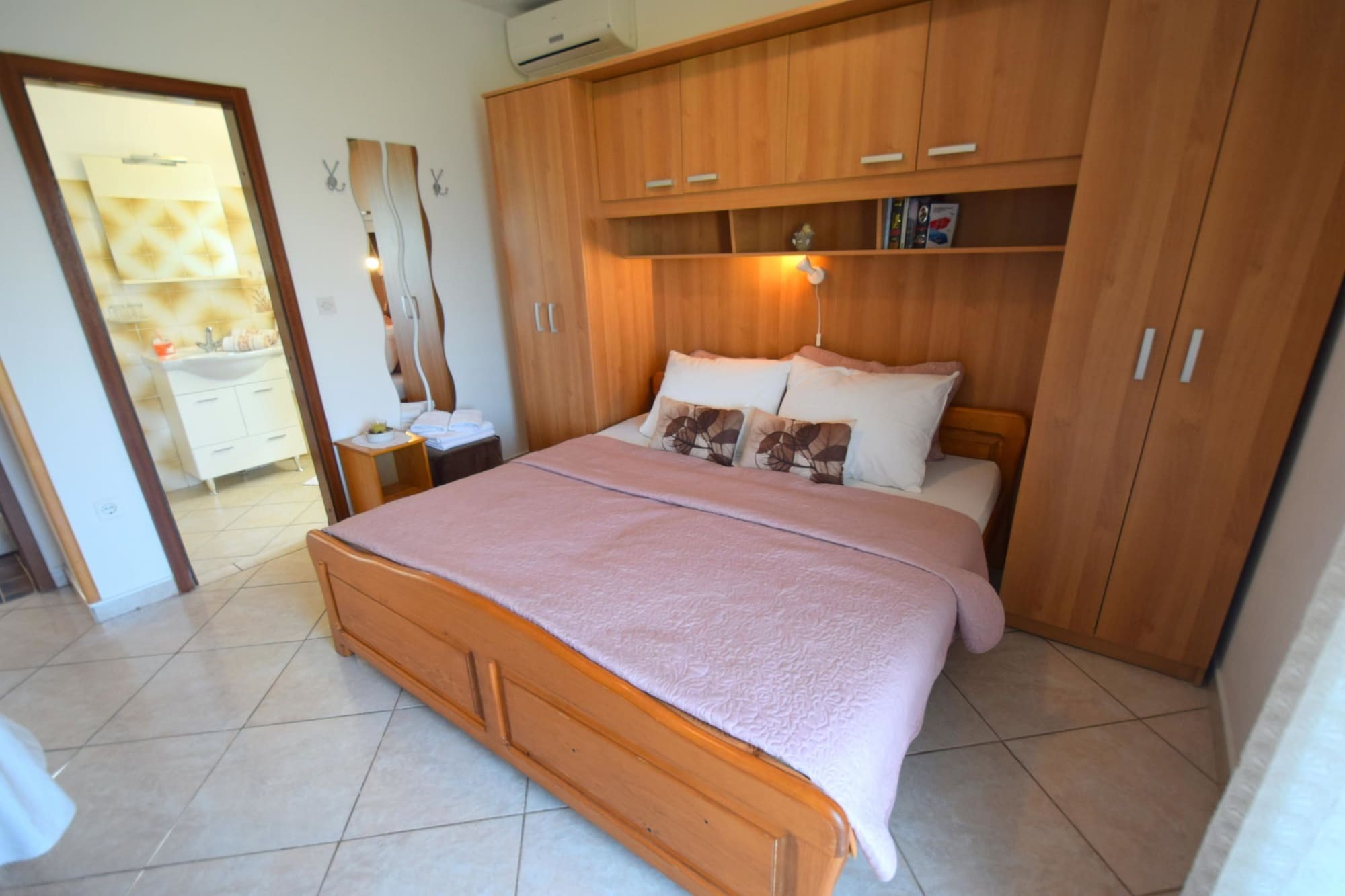Apartments Josipa Малинска Экстерьер фото